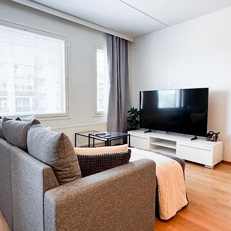 Tilava Saunallinen Kaksio Omalla Parvekkella! Apartment *